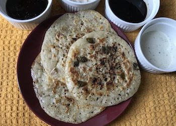 Super Easy Savory Sourdough pancakes (with 5 different sauces)